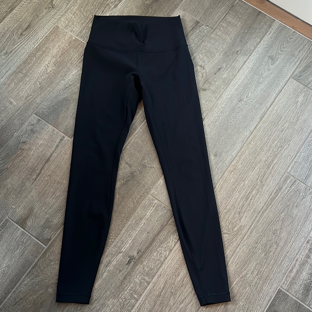 Lululemon Wunder Under High-Rise Tight 25" *Full-On Luxtreme size 6